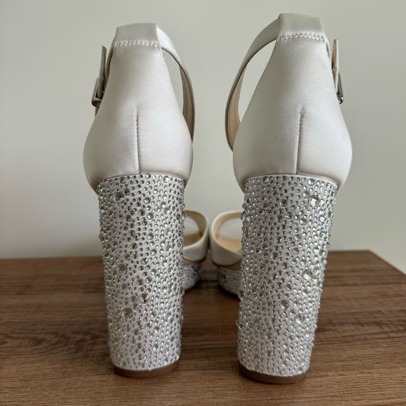 Jessica Simpson - Women's White Everyn Platform Sandal Heeled size 8.5 - Picture 5 of 15